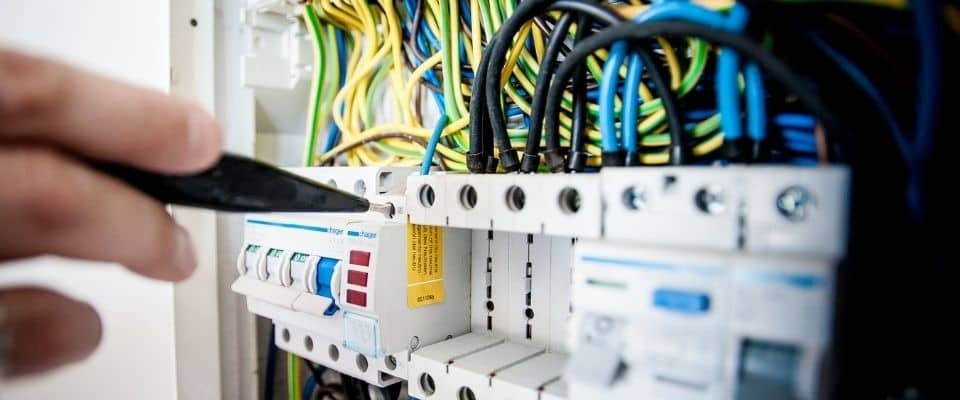 Alles over je elektrische installatie en de controle door het AREI!